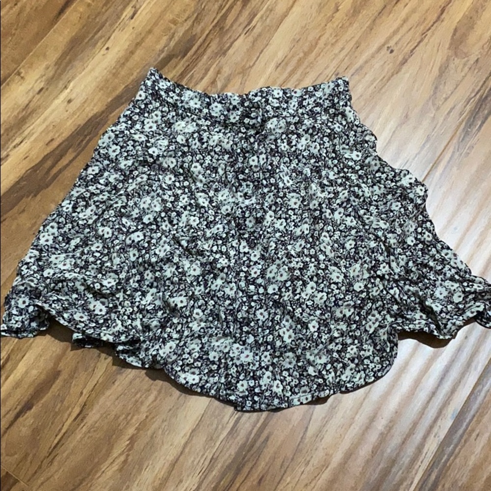 Brandy Melville skirt